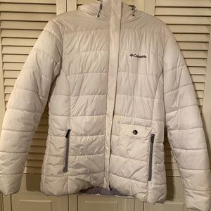 Large women’s Columbia winter coat (hip length)